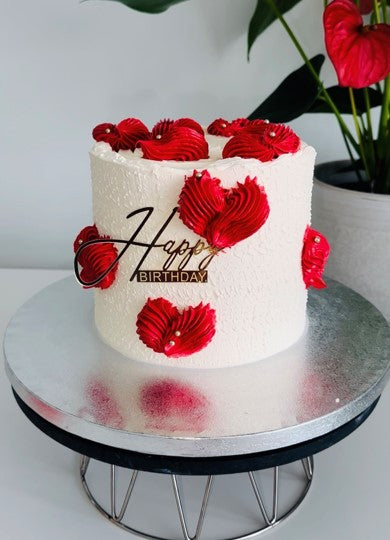 Grand heart cake