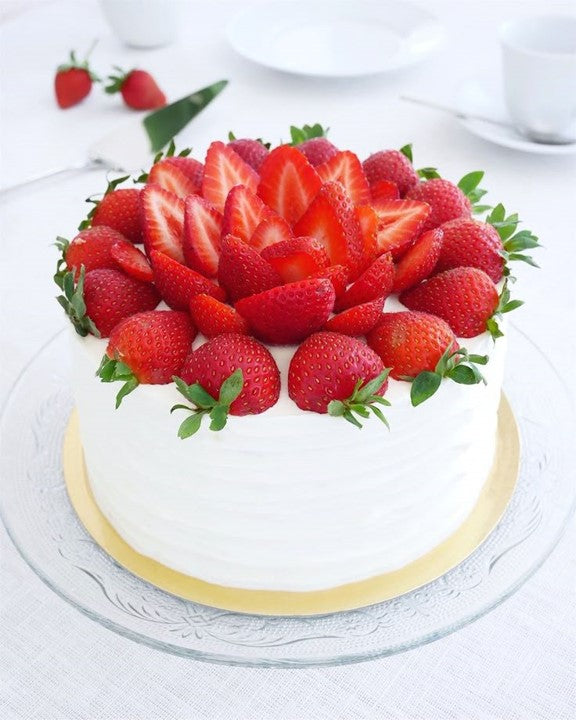 Strawberry & Cream Cake